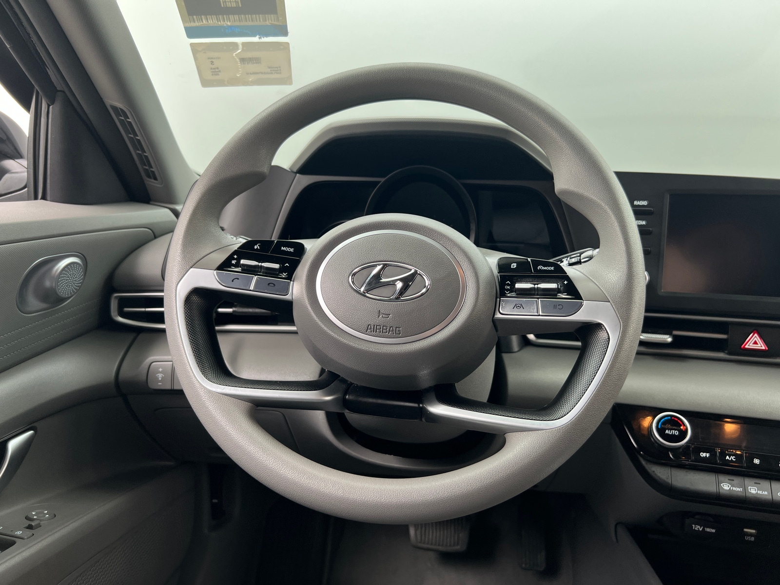 Thumbnail: 2023 Hyundai Elantra - 5