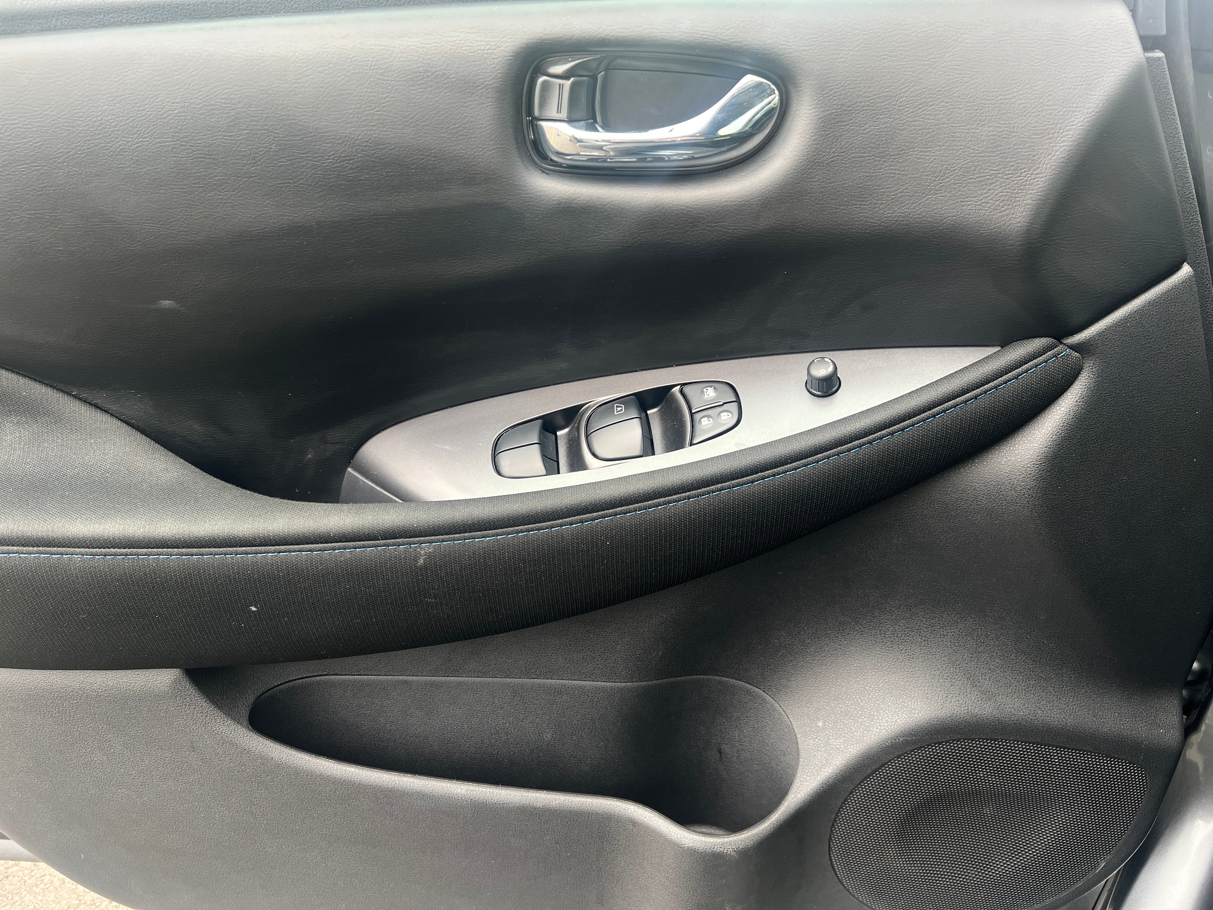 Used 2023 Nissan Leaf S with VIN 1N4AZ1BV2PC563137 for sale in Oak Creek, WI