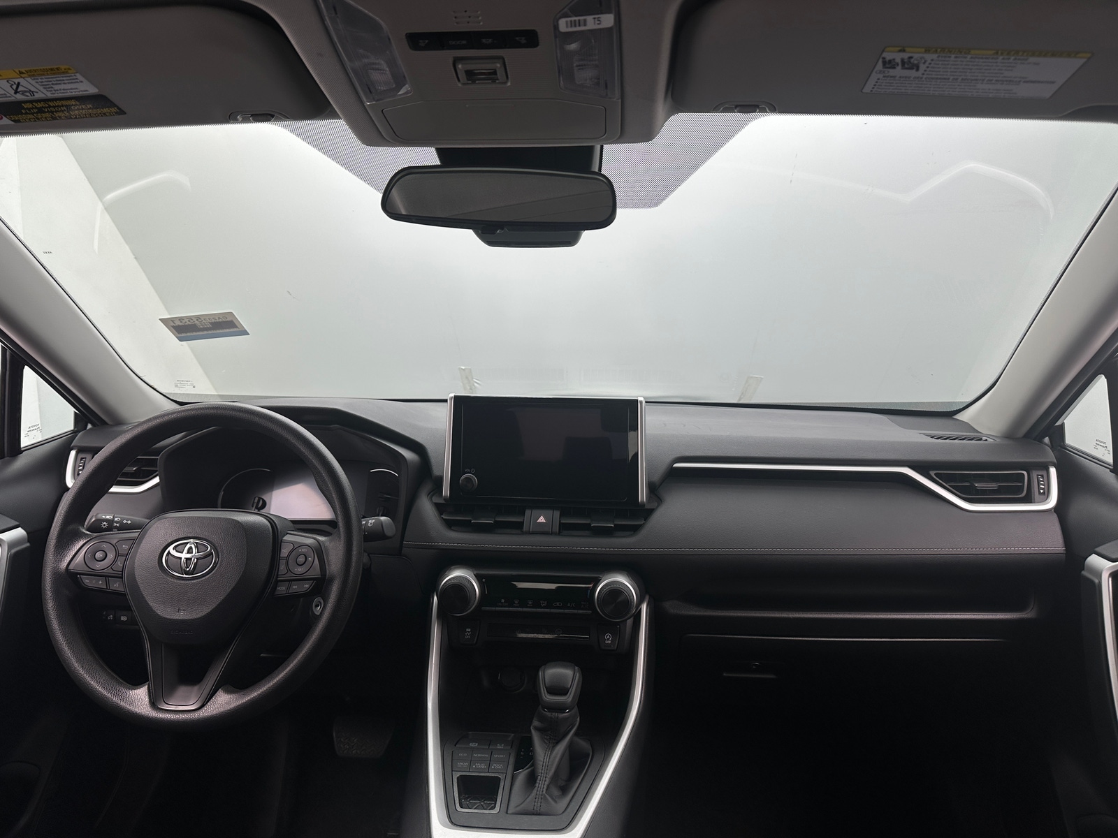 Thumbnail: 2024 Toyota RAV4 - 3