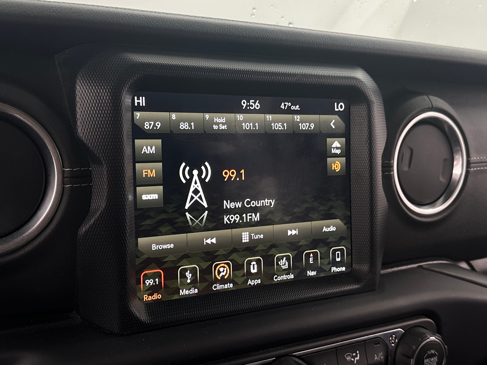 Thumbnail: 2018 Jeep Wrangler - 3