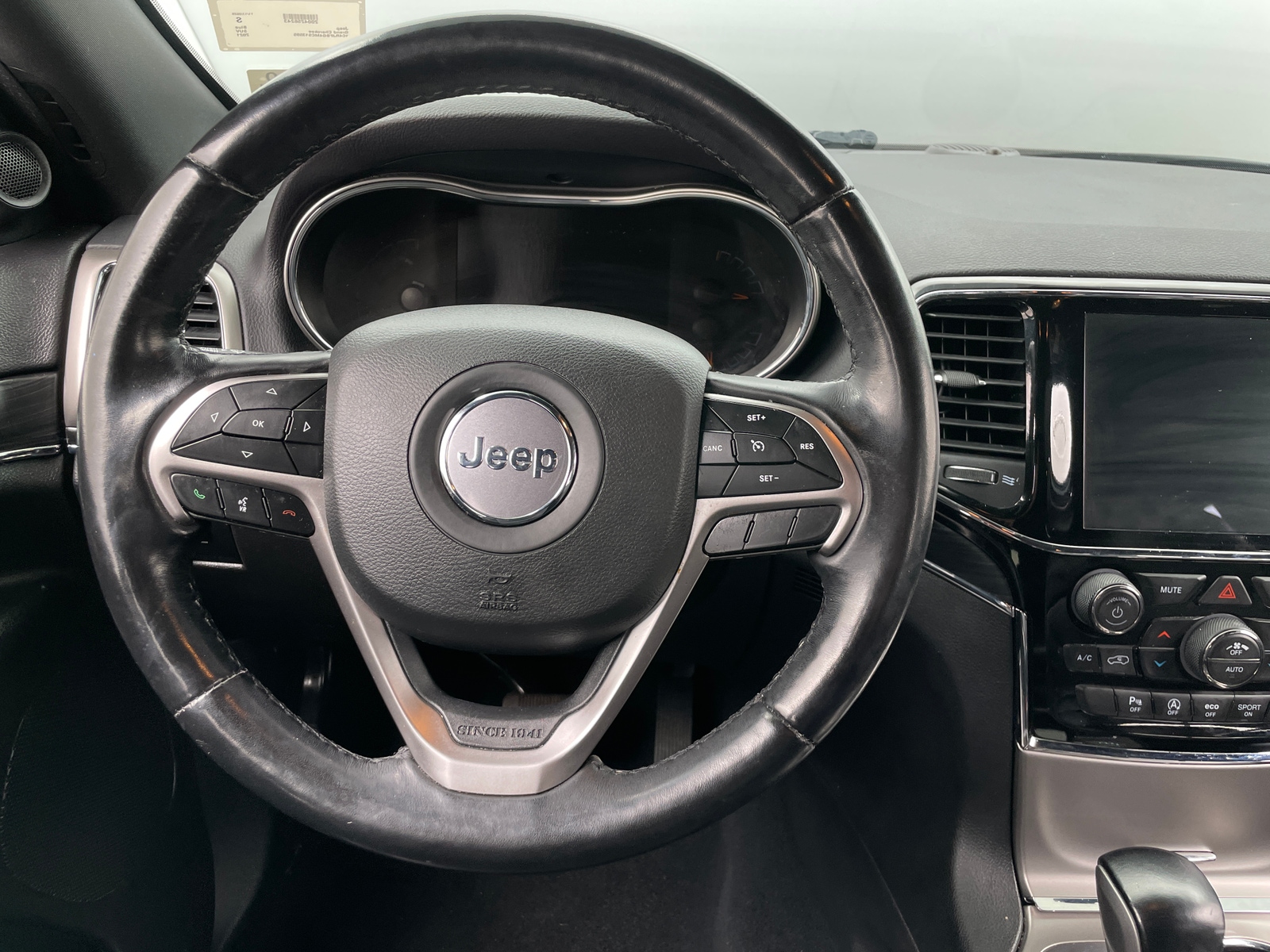 Thumbnail: 2021 Jeep Grand Cherokee - 4