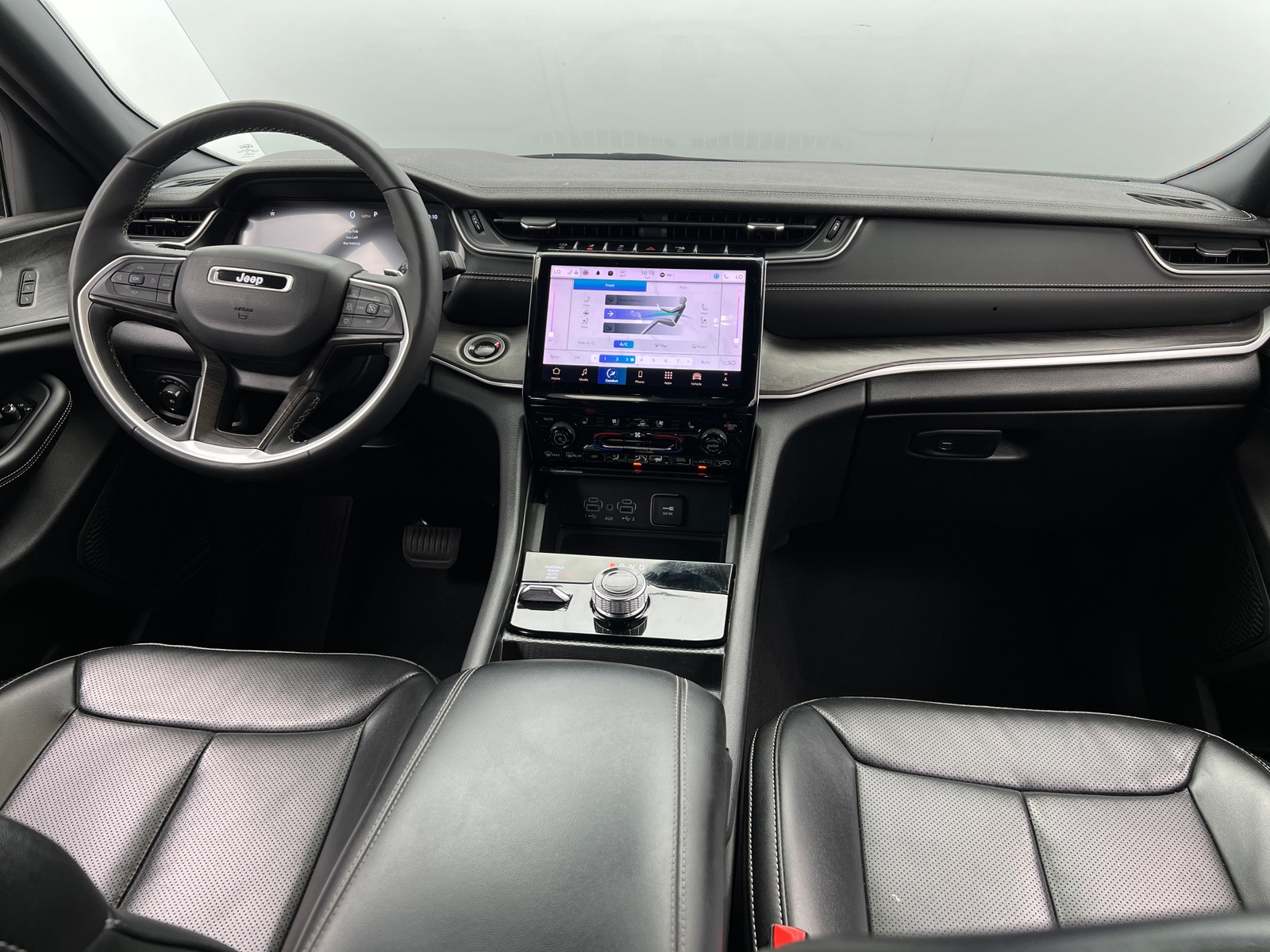 Thumbnail: 2024 Jeep Grand Cherokee L - 2