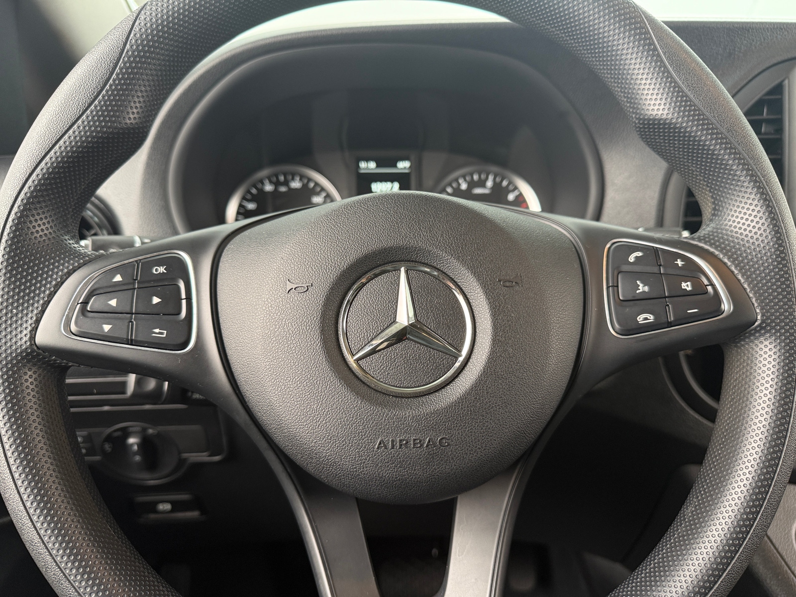 Thumbnail: 2023 Mercedes-Benz Metris - 5