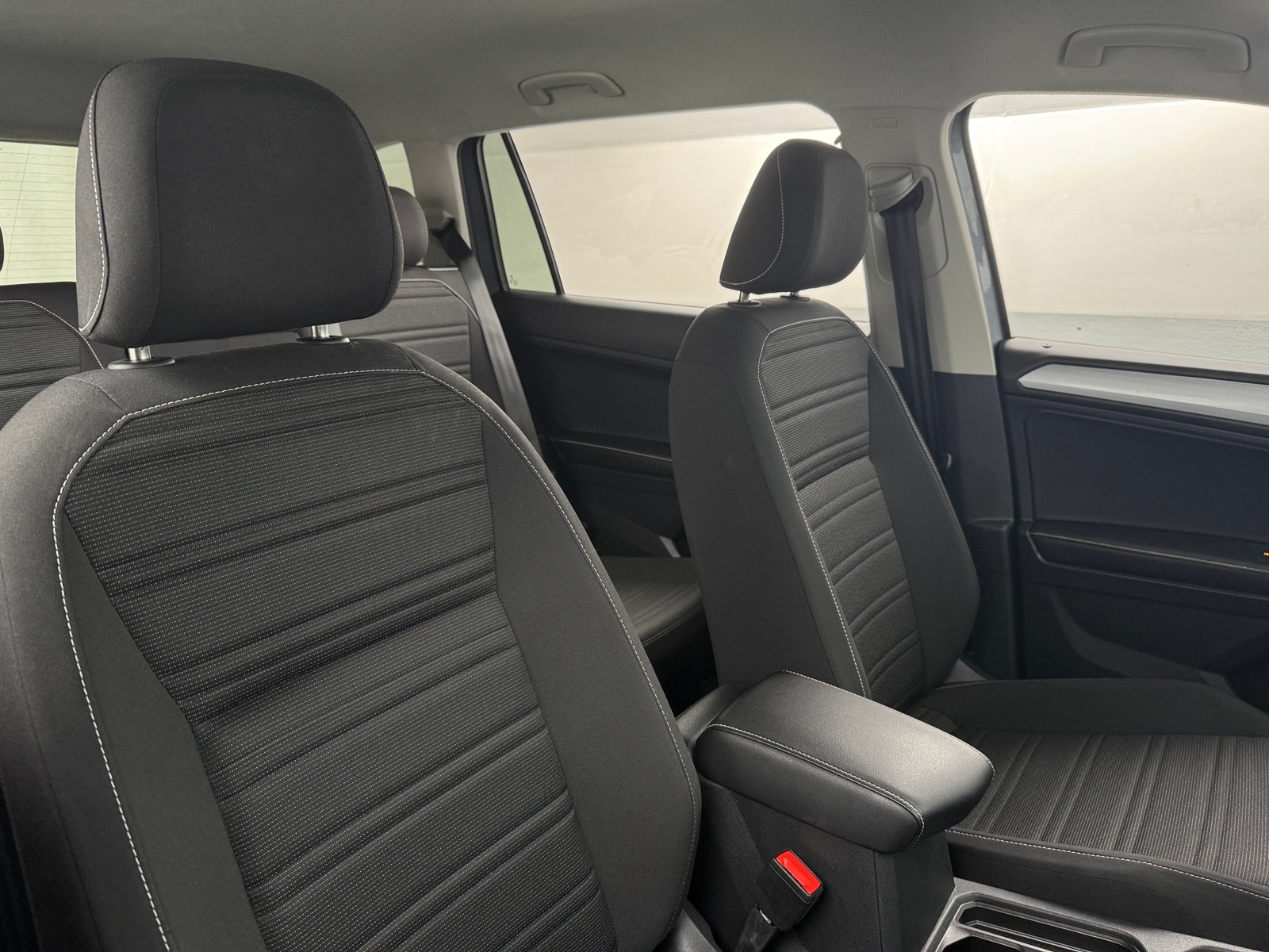 Thumbnail: 2024 Volkswagen Tiguan - 2