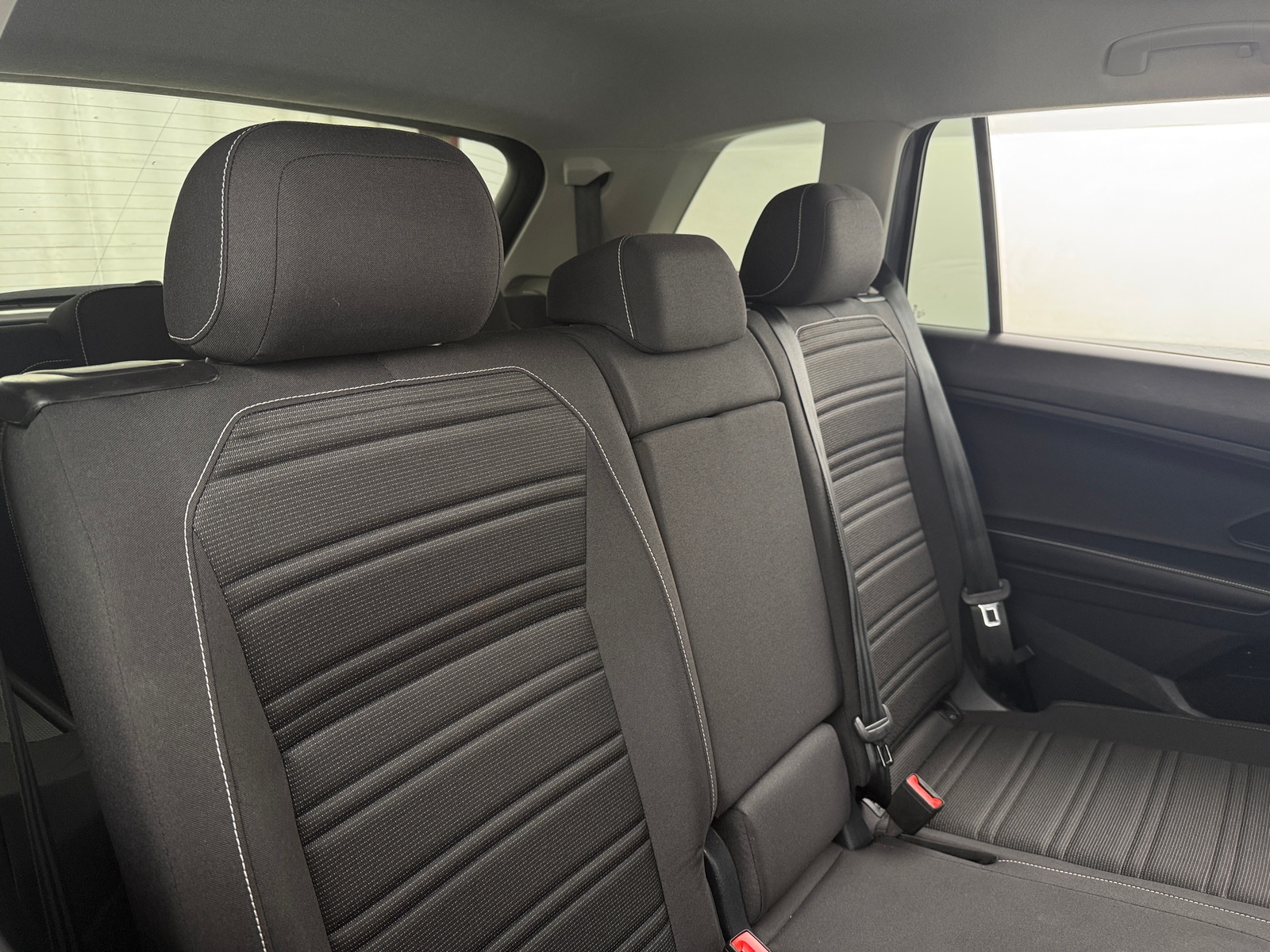 Thumbnail: 2024 Volkswagen Tiguan - 6