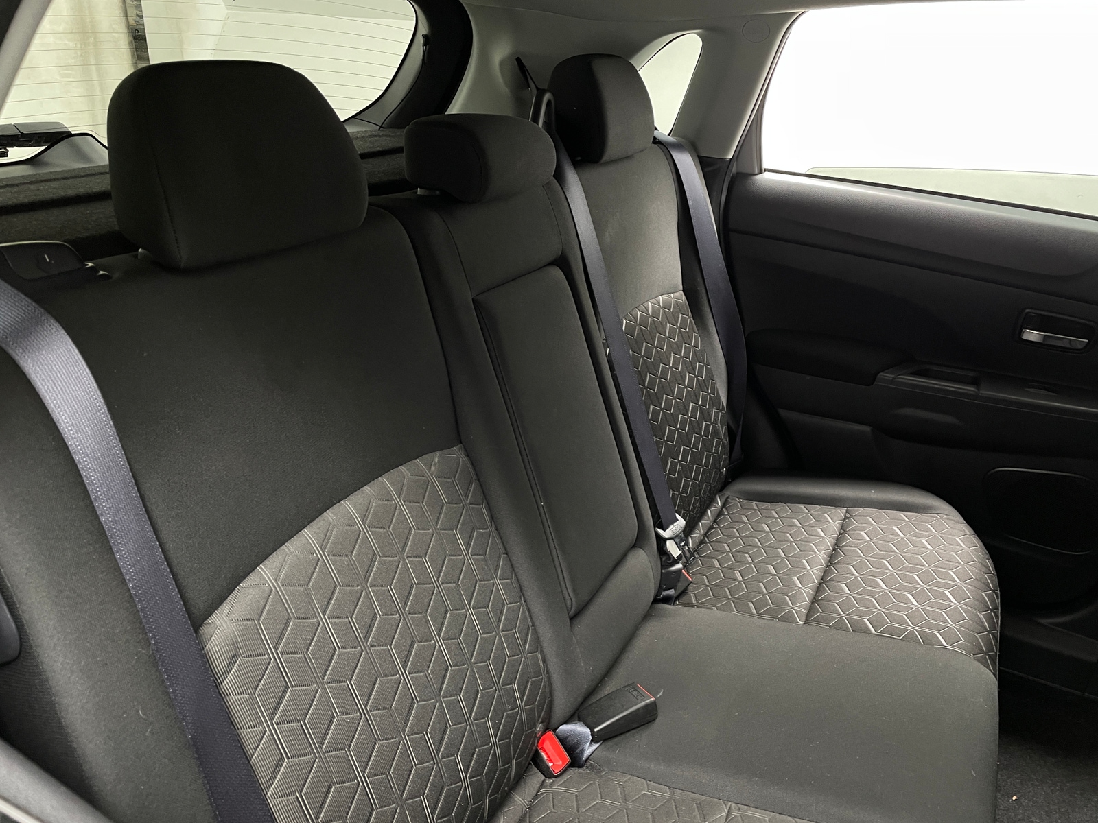 Thumbnail: 2024 Mitsubishi Outlander Sport - 6