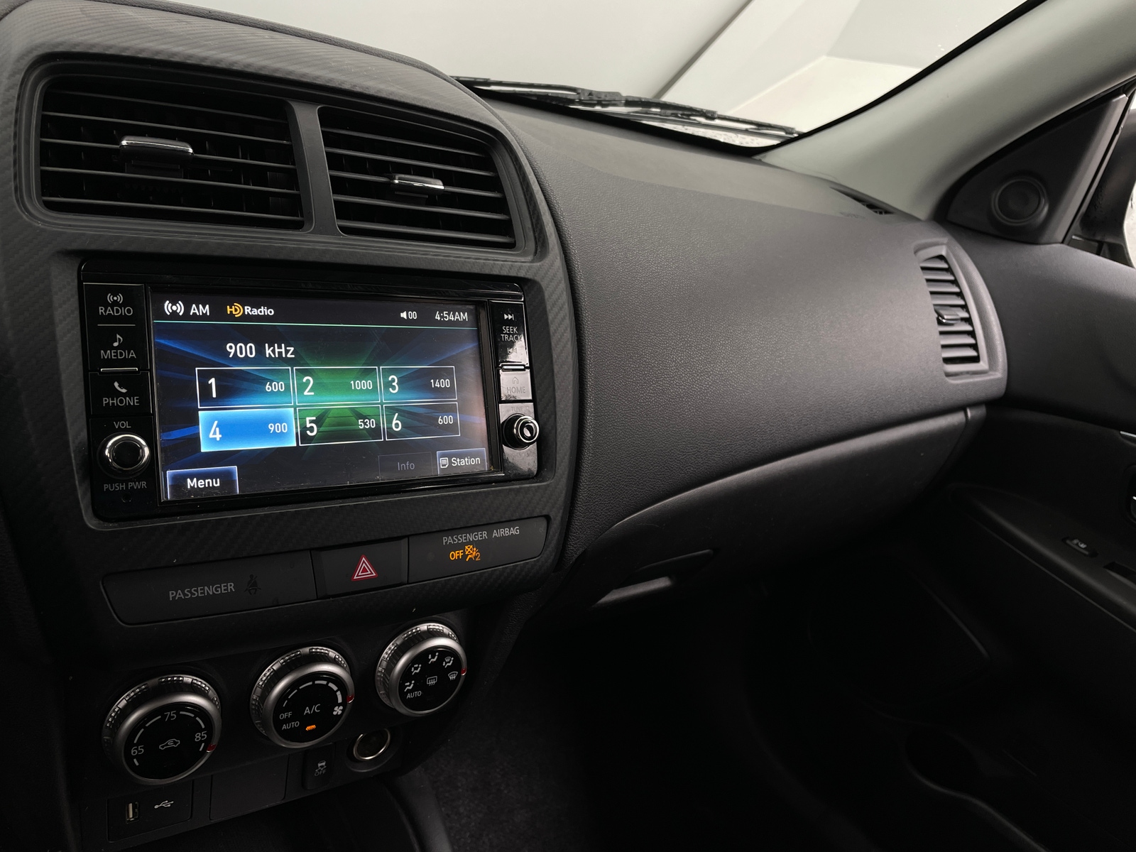 Thumbnail: 2024 Mitsubishi Outlander Sport - 4