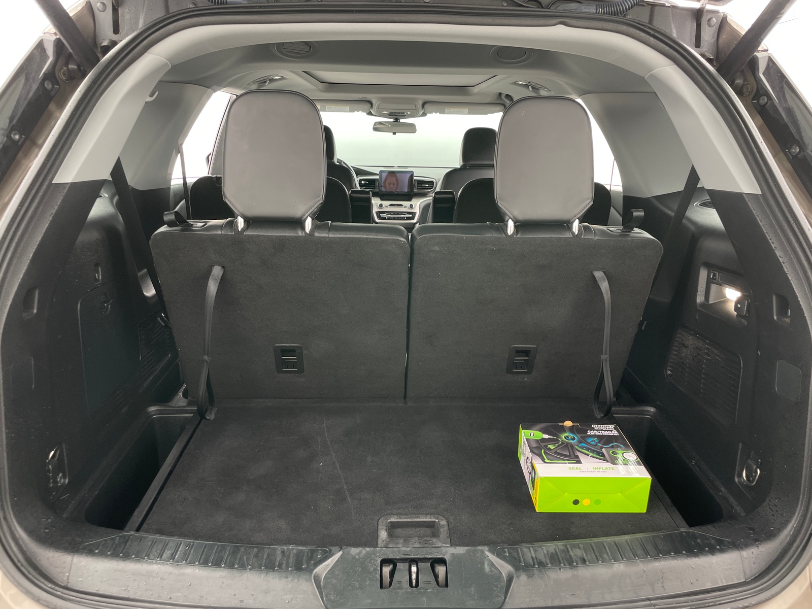 Thumbnail: 2021 Ford Explorer - 7