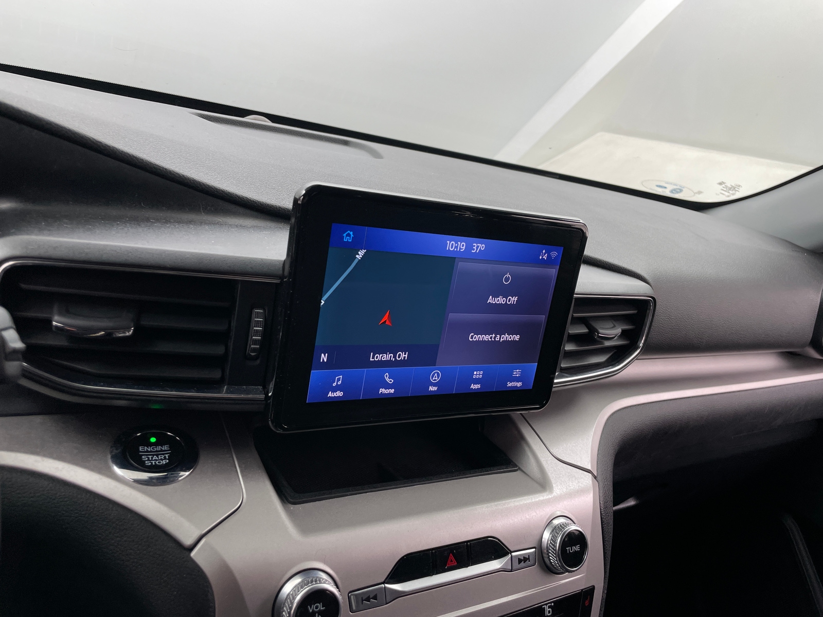 Thumbnail: 2021 Ford Explorer - 4