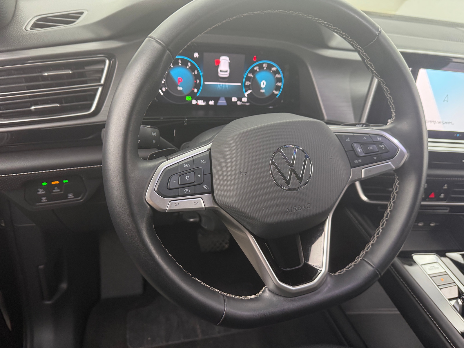 Thumbnail: 2025 Volkswagen Atlas - 4