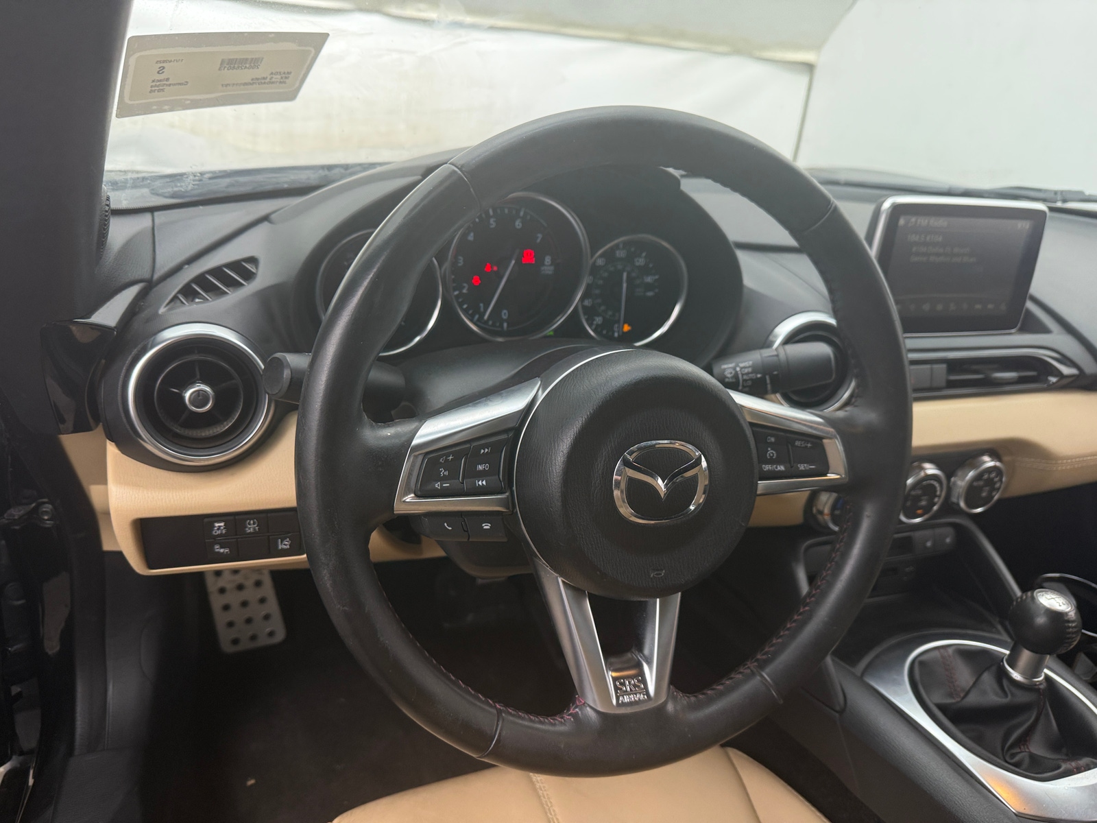 Thumbnail: 2016 Mazda MX-5 Miata - 4