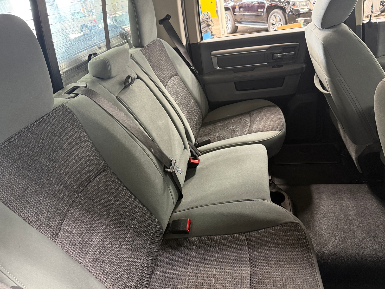 Thumbnail: 2020 RAM 1500 Classic - 6