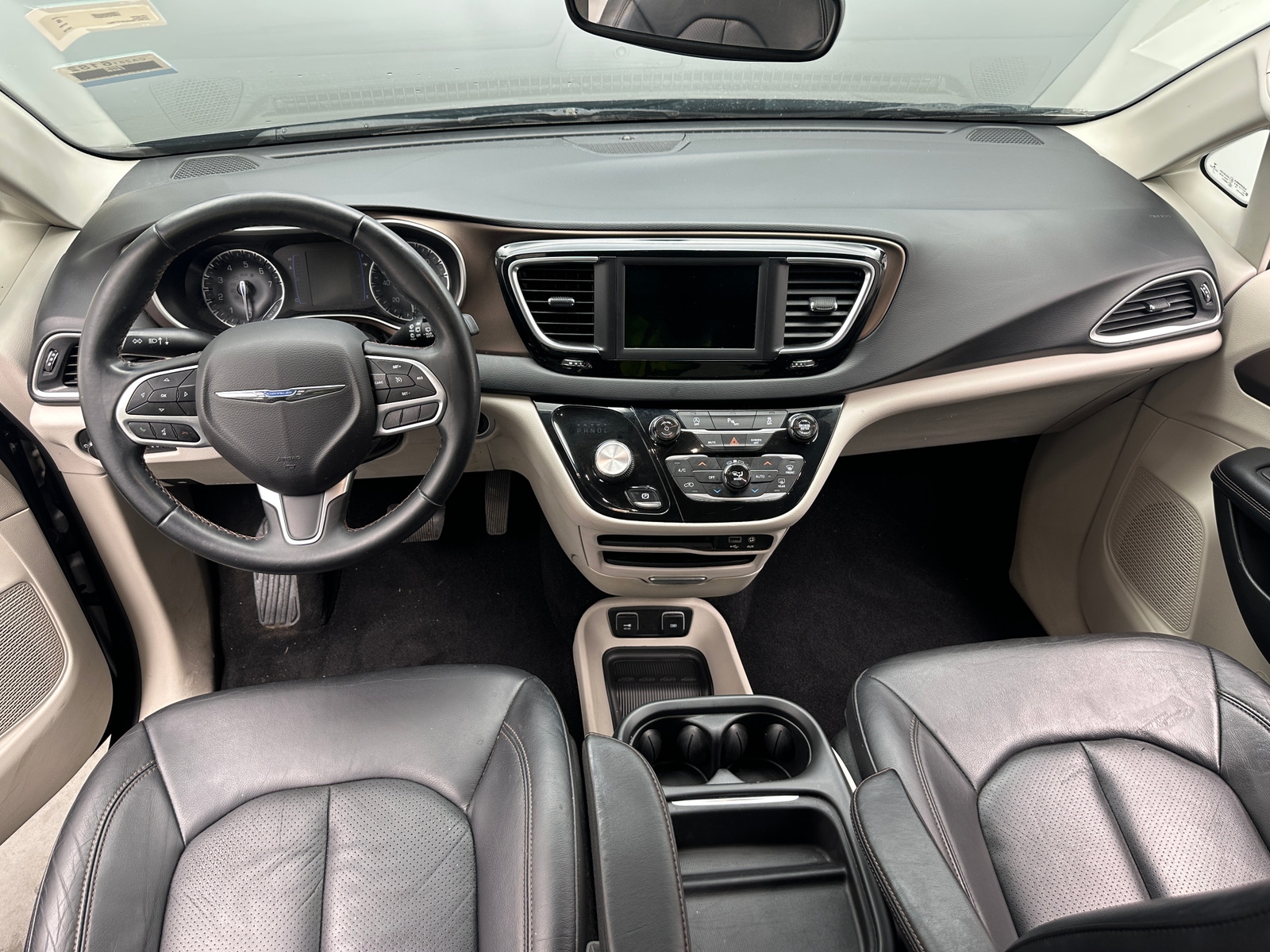 Thumbnail: 2018 Chrysler Pacifica - 2