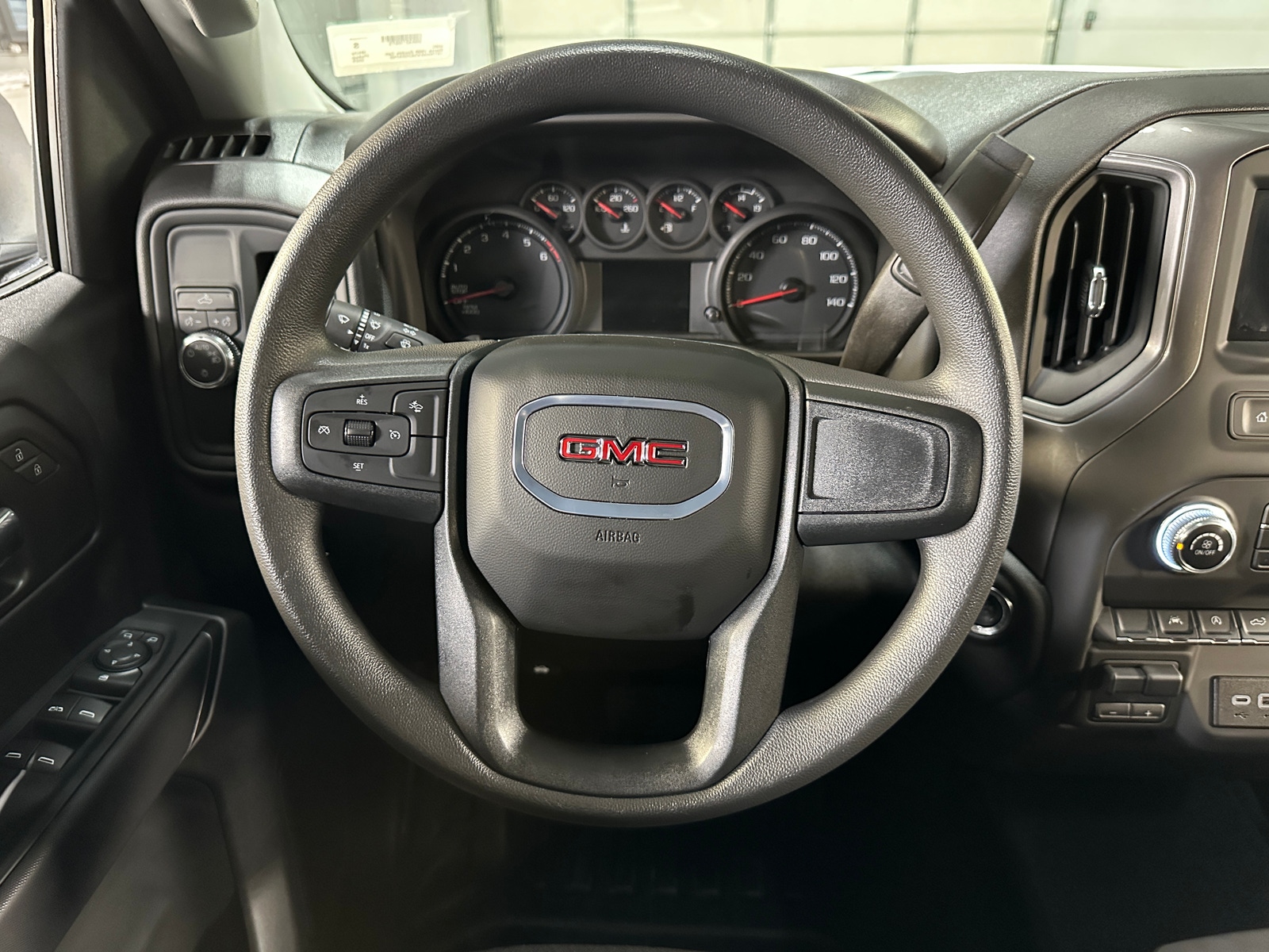 Thumbnail: 2025 GMC Sierra 1500 - 4