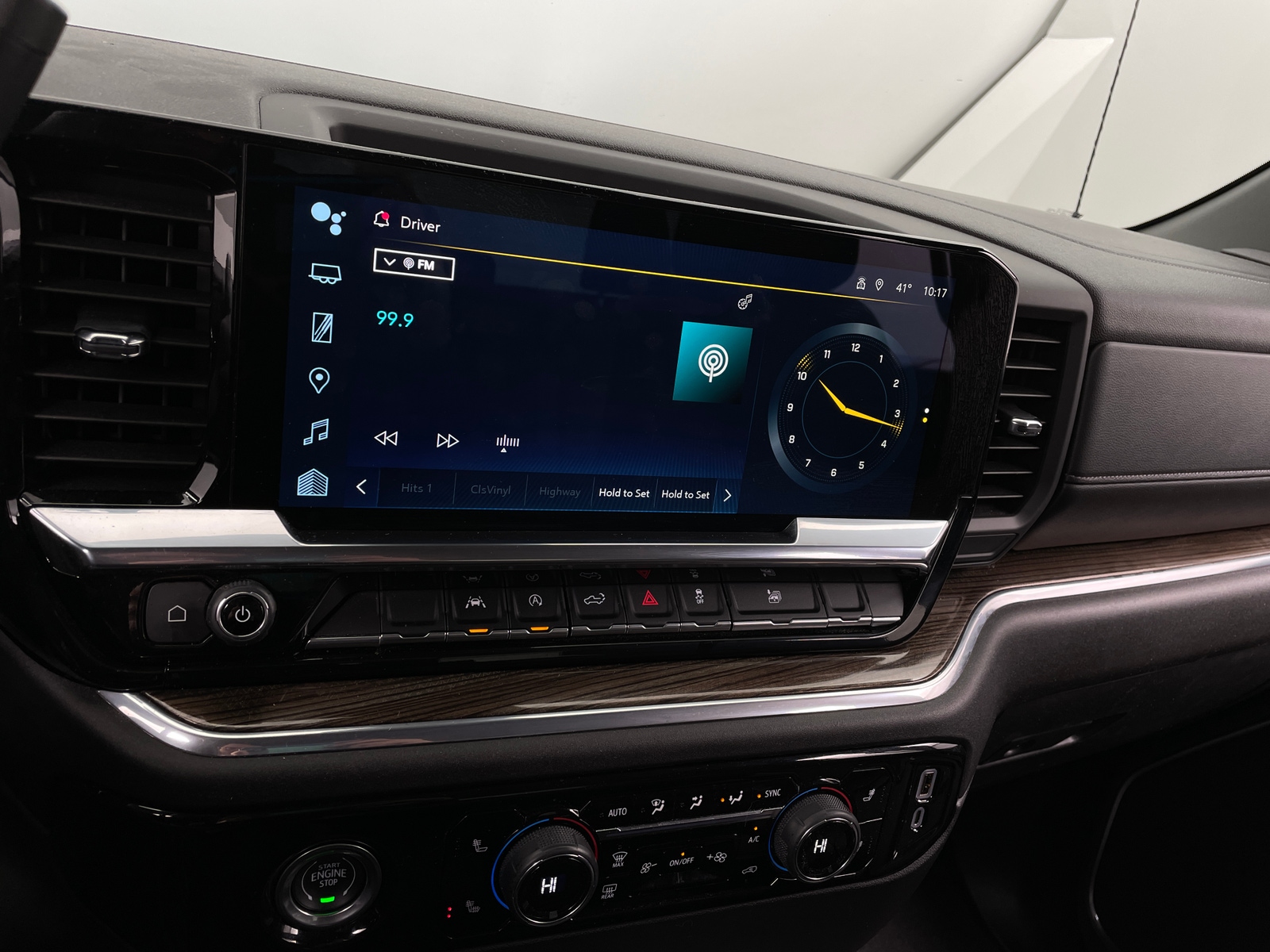 Thumbnail: 2024 Chevrolet Silverado 1500 - 4