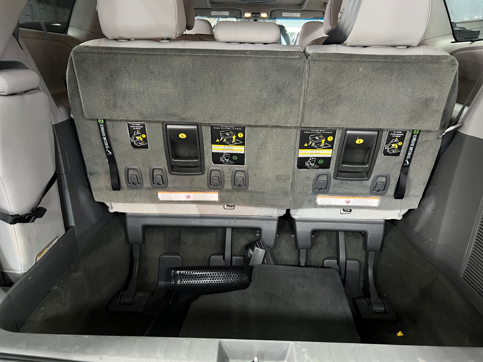 Thumbnail: 2016 Toyota Sienna - 6