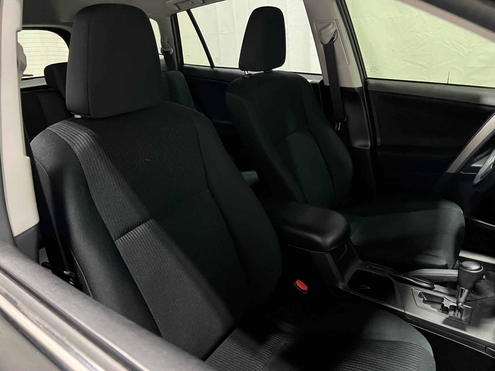 Thumbnail: 2018 Toyota RAV4 - 2