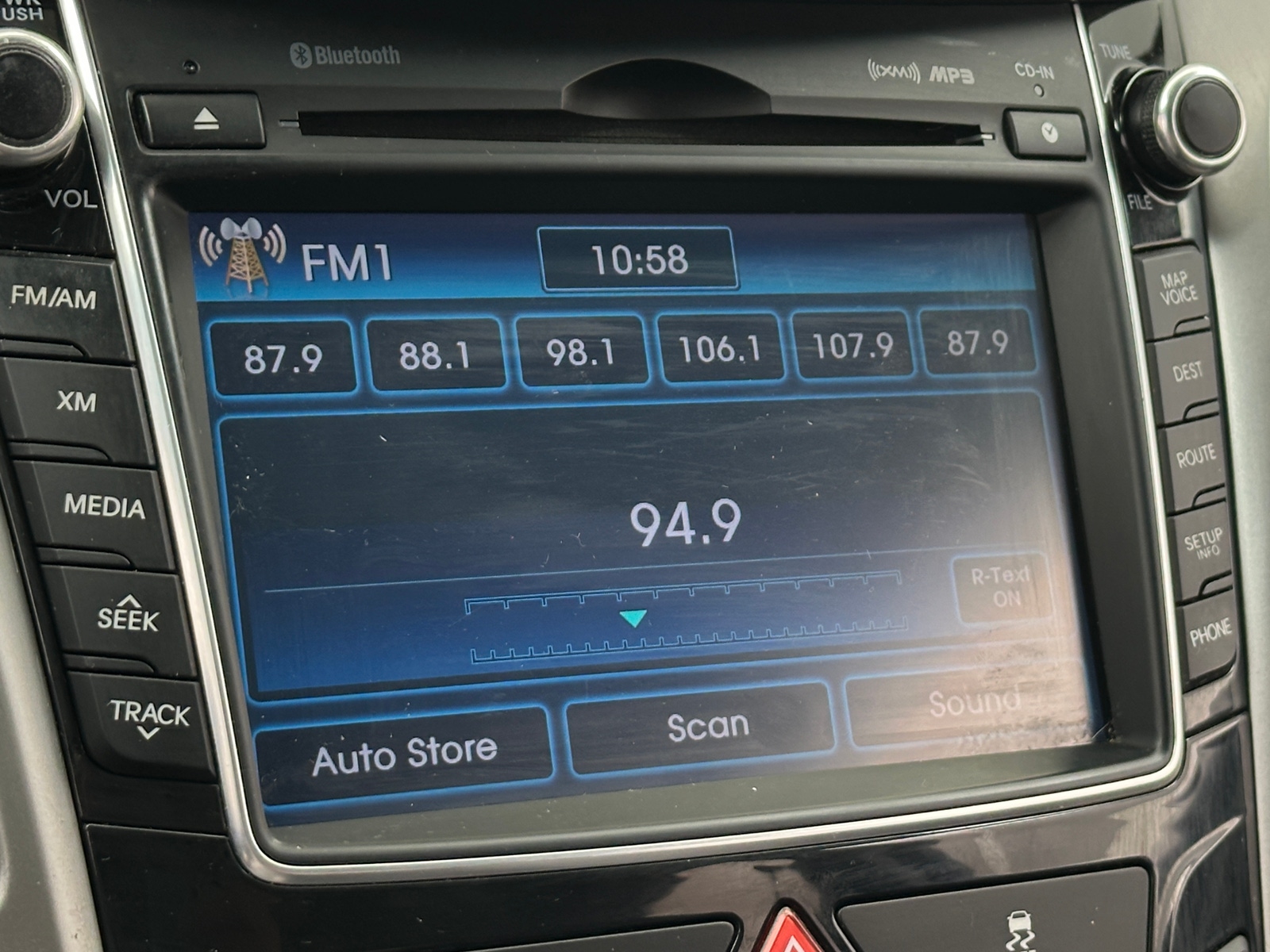 Thumbnail: 2014 Hyundai Elantra - 4