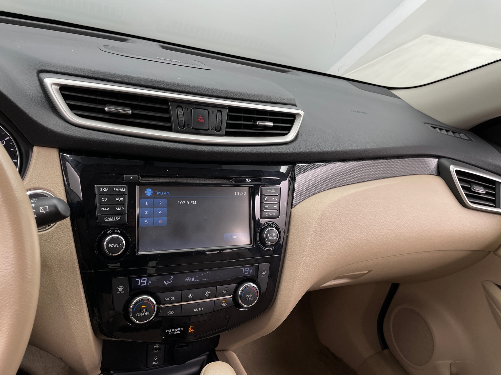 Thumbnail: 2014 Nissan Rogue - 3