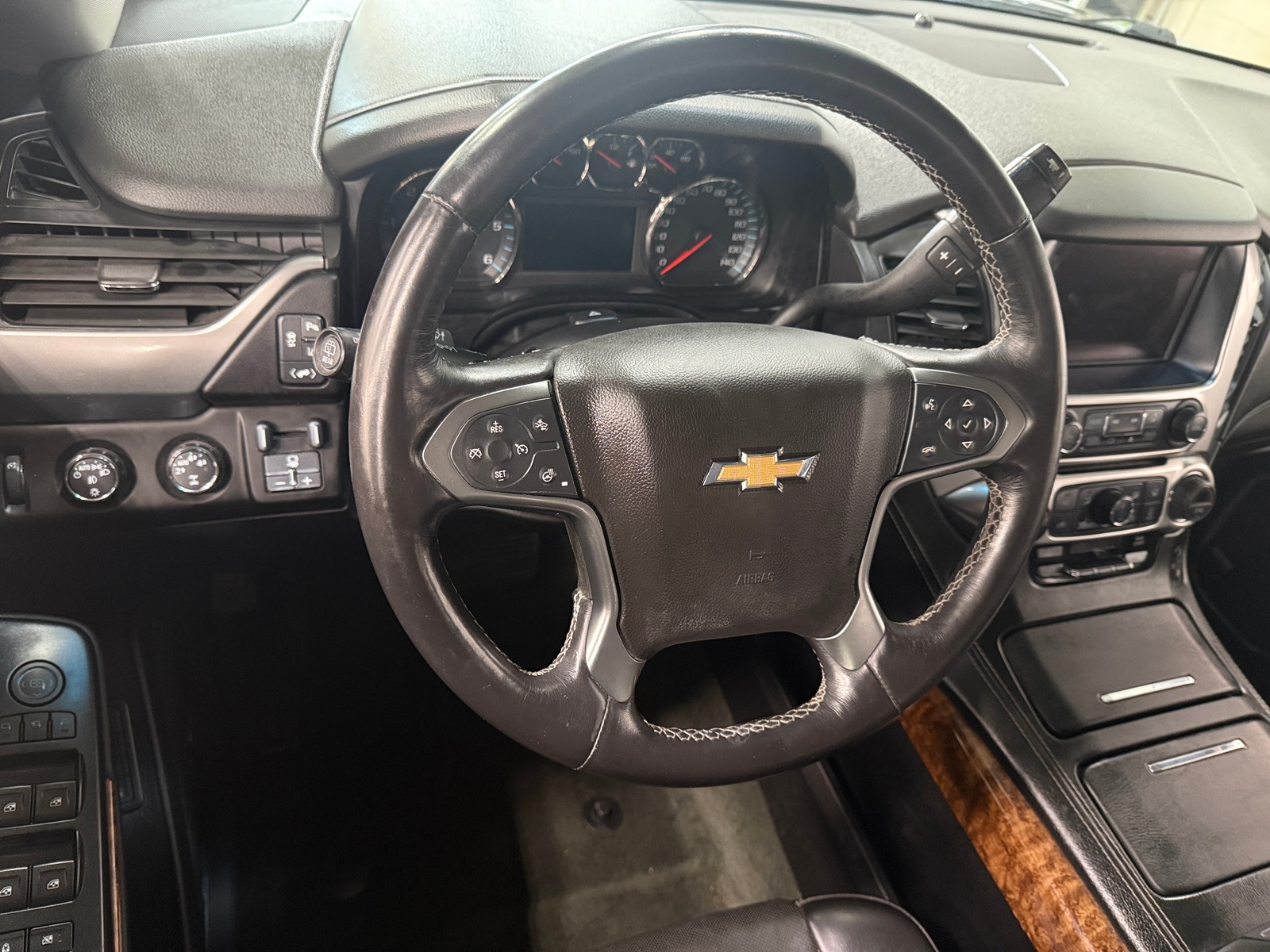 Thumbnail: 2015 Chevrolet Tahoe - 4