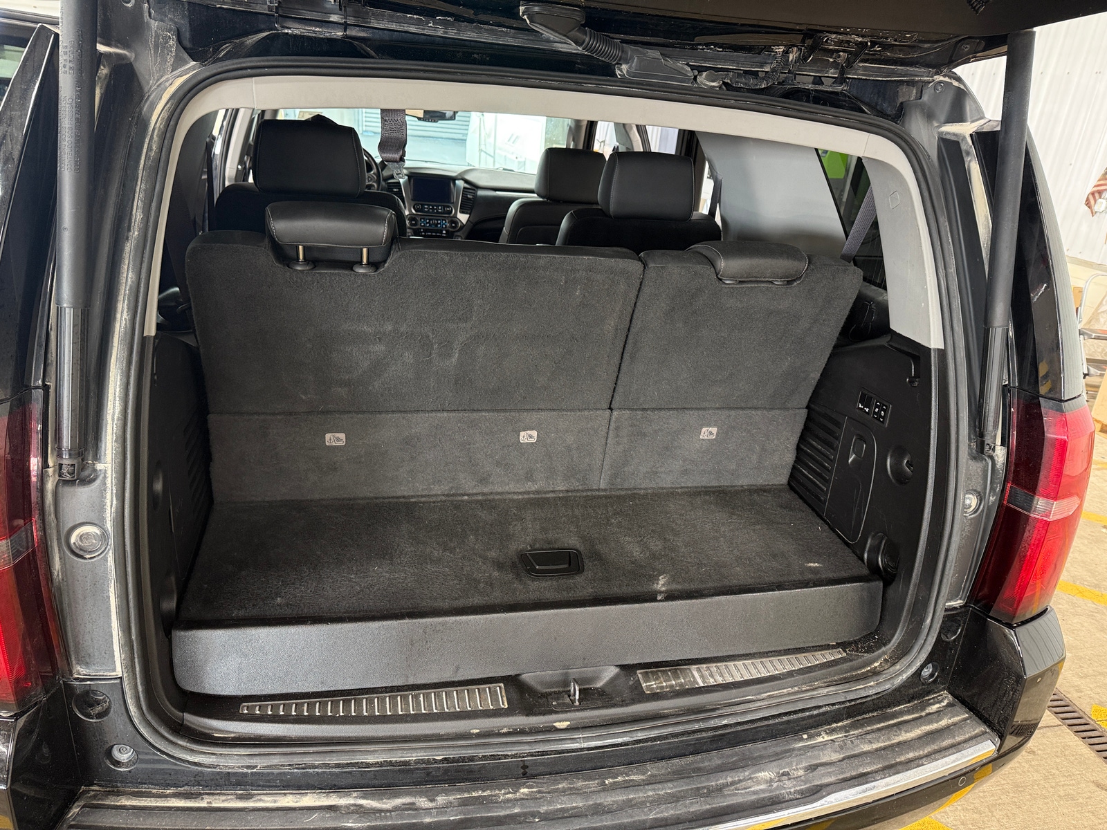 Thumbnail: 2015 Chevrolet Tahoe - 6