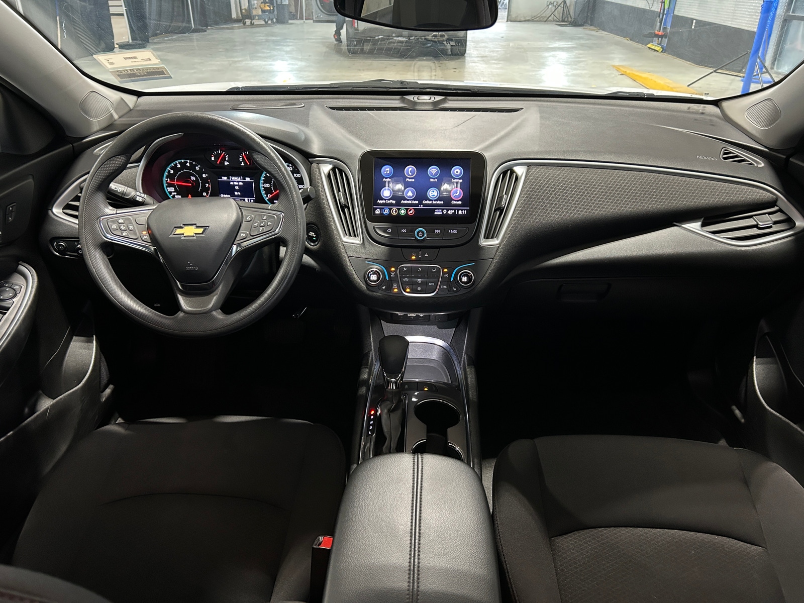 Thumbnail: 2023 Chevrolet Malibu - 3