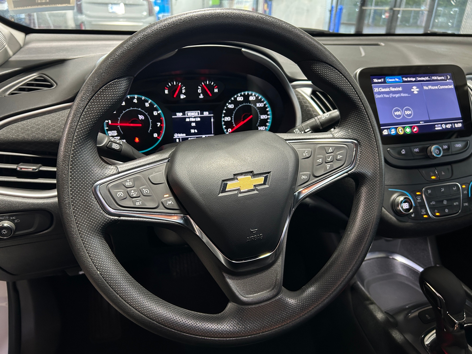 Thumbnail: 2023 Chevrolet Malibu - 5