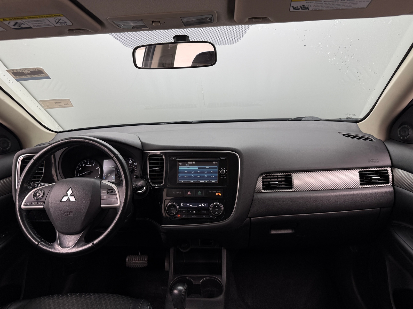 Thumbnail: 2015 Mitsubishi Outlander - 2