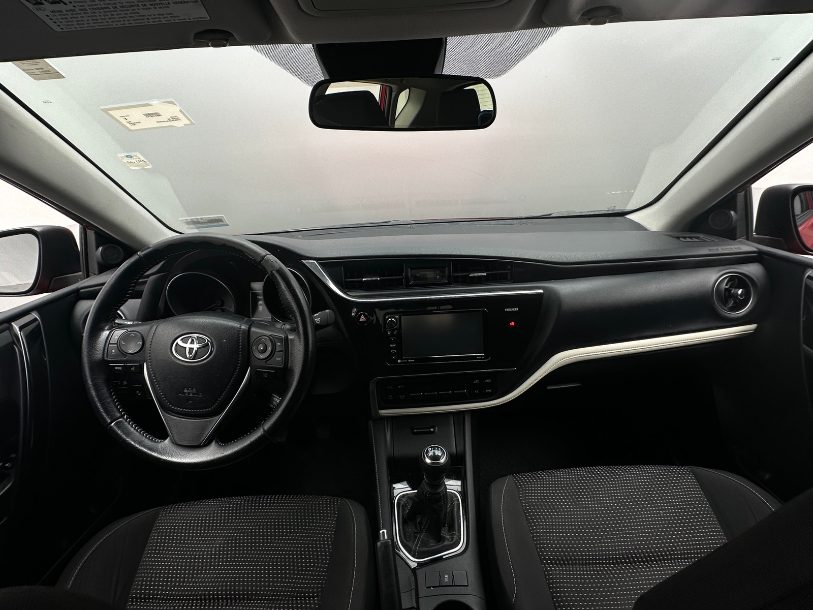 Thumbnail: 2017 Toyota Corolla iM - 3