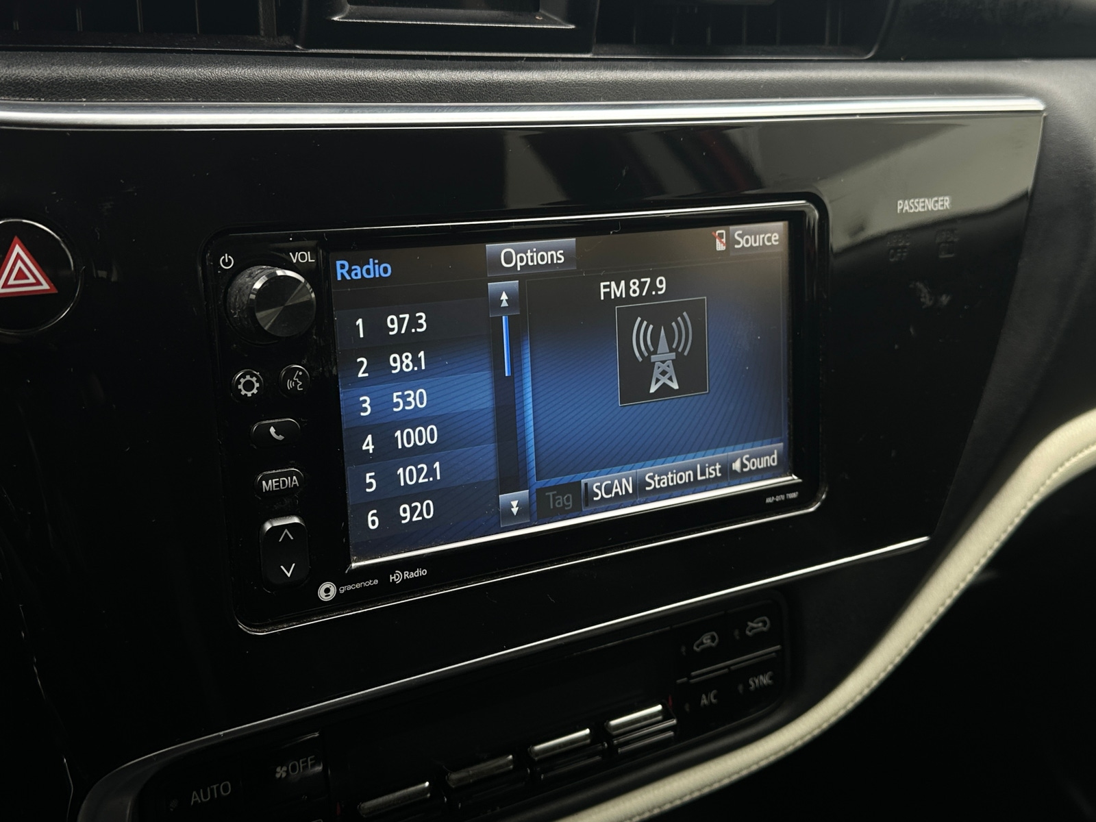 Thumbnail: 2017 Toyota Corolla iM - 4