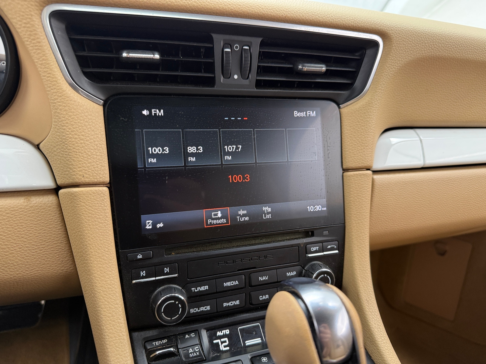 Thumbnail: 2017 Porsche 911 - 3