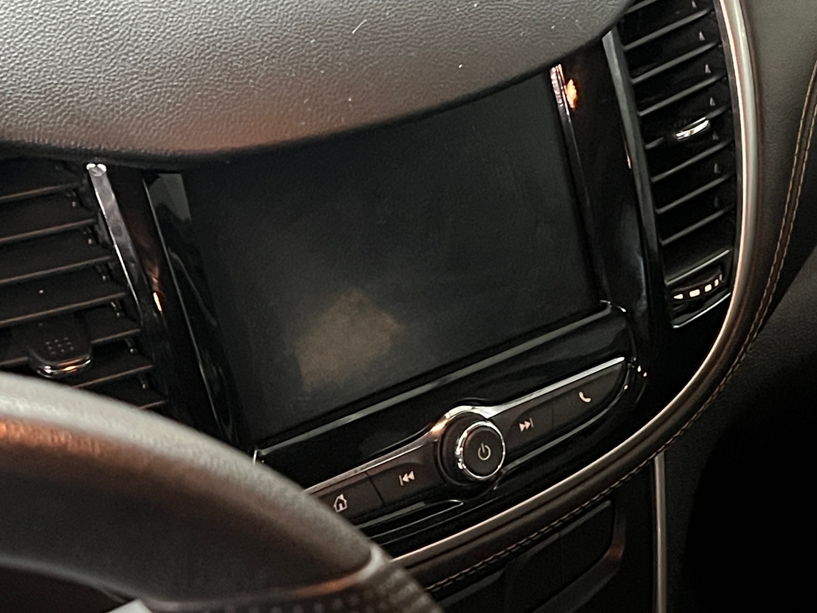 Thumbnail: 2021 Chevrolet Trax - 4