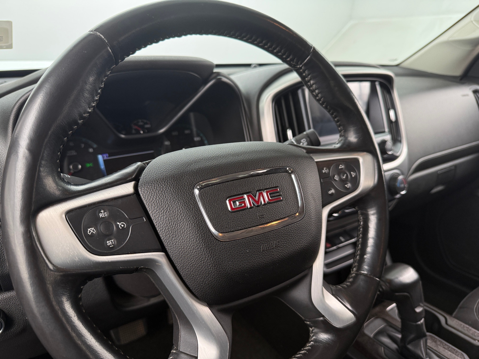 Thumbnail: 2018 GMC Canyon - 5