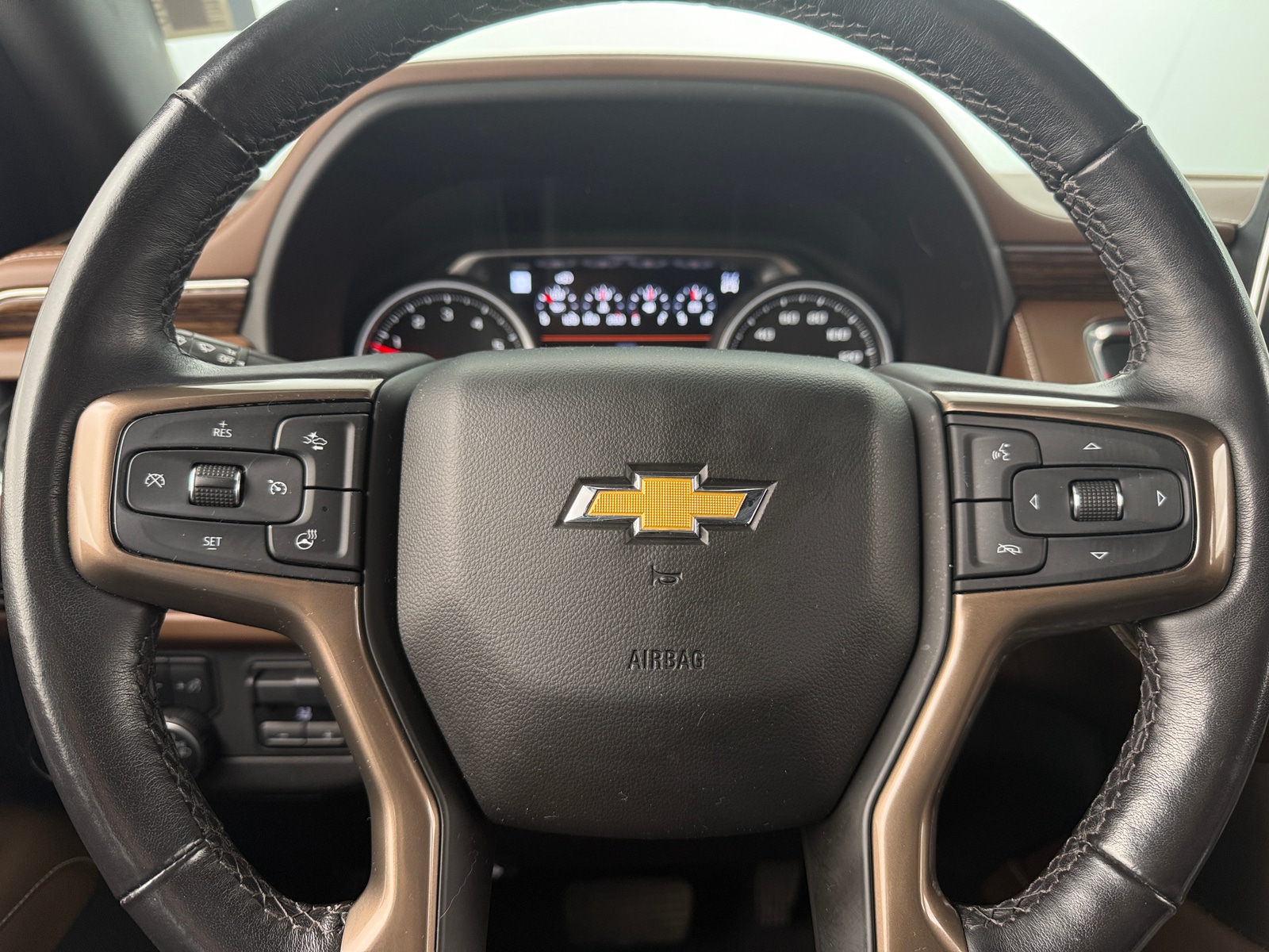 Thumbnail: 2021 Chevrolet Suburban - 4