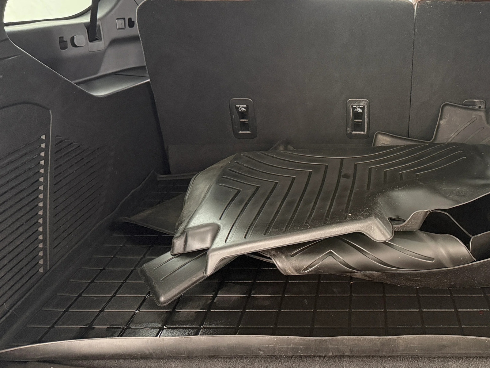 Thumbnail: 2021 Chevrolet Suburban - 6