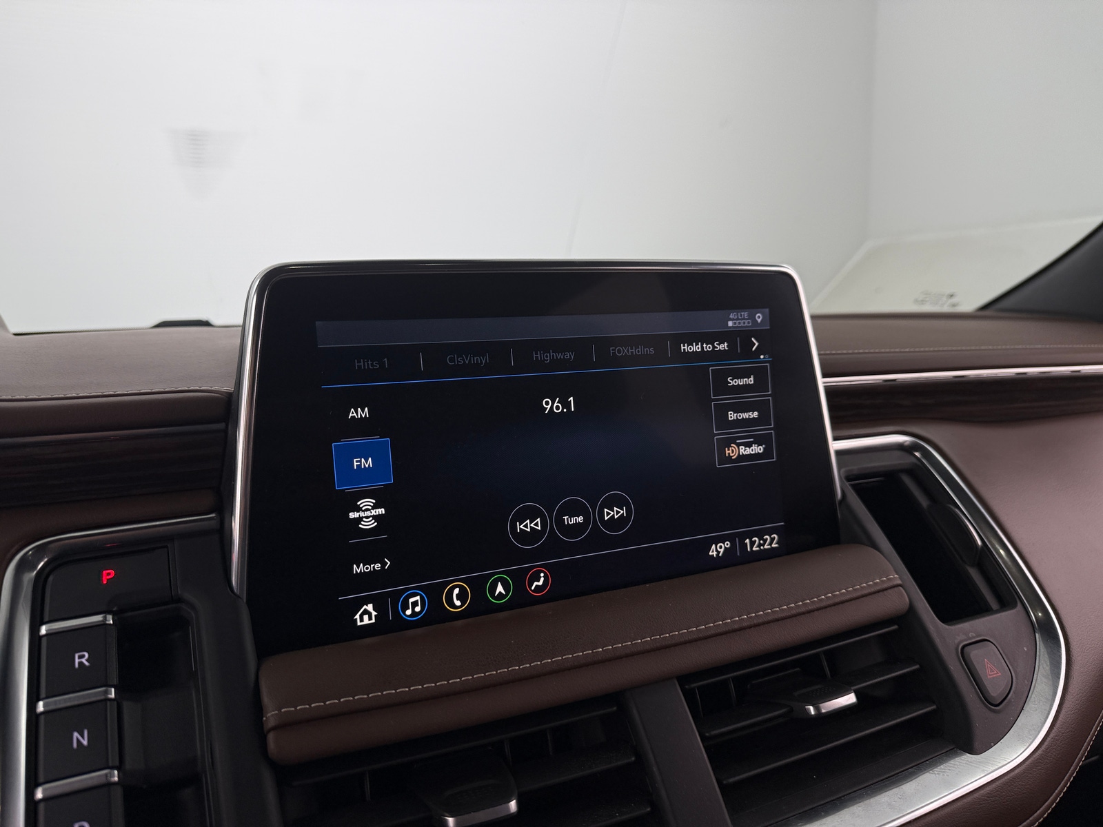 Thumbnail: 2021 Chevrolet Suburban - 3