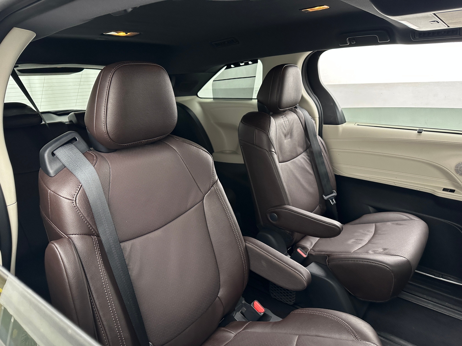 Thumbnail: 2024 Toyota Sienna - 5