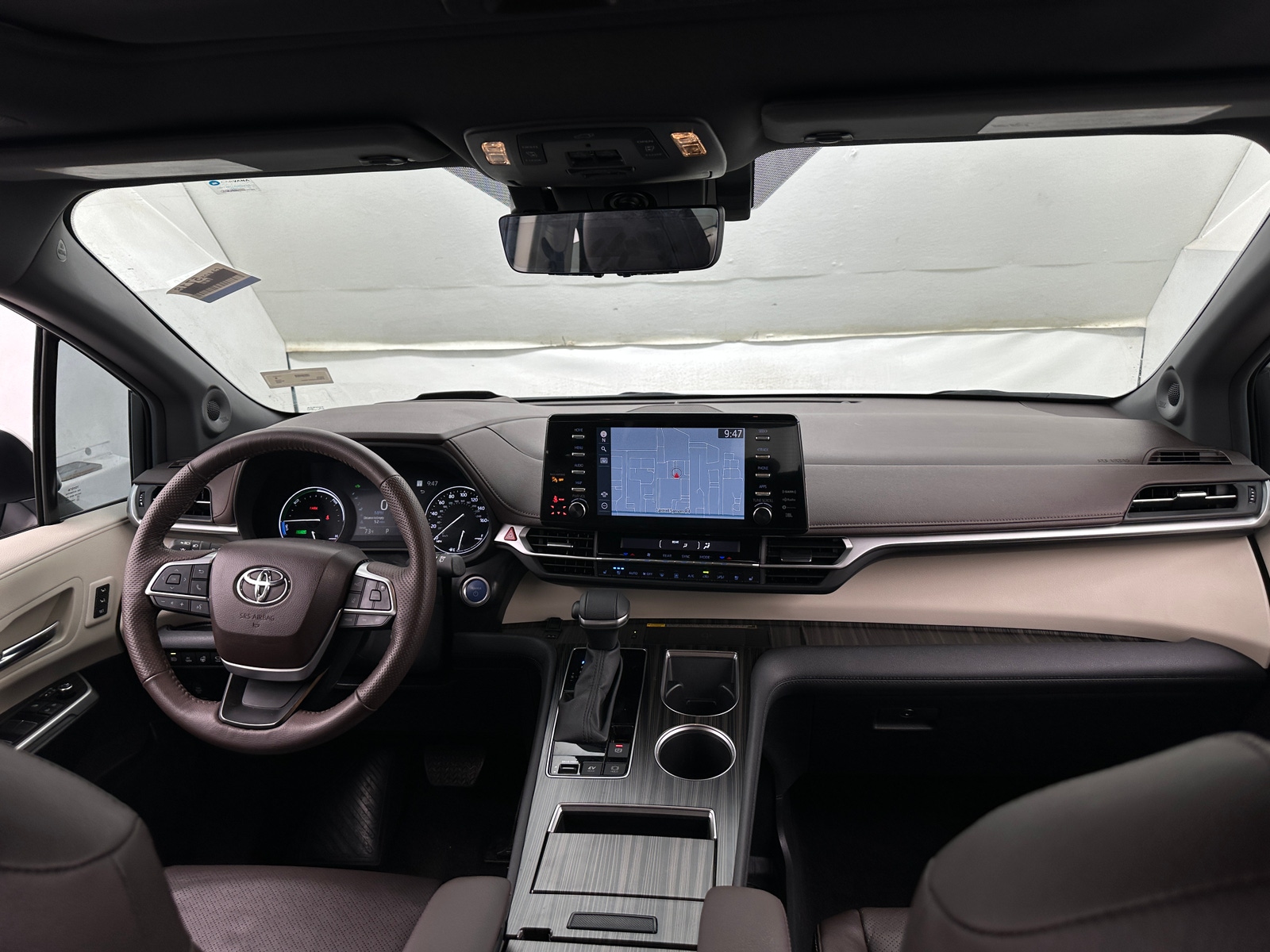 Thumbnail: 2024 Toyota Sienna - 2