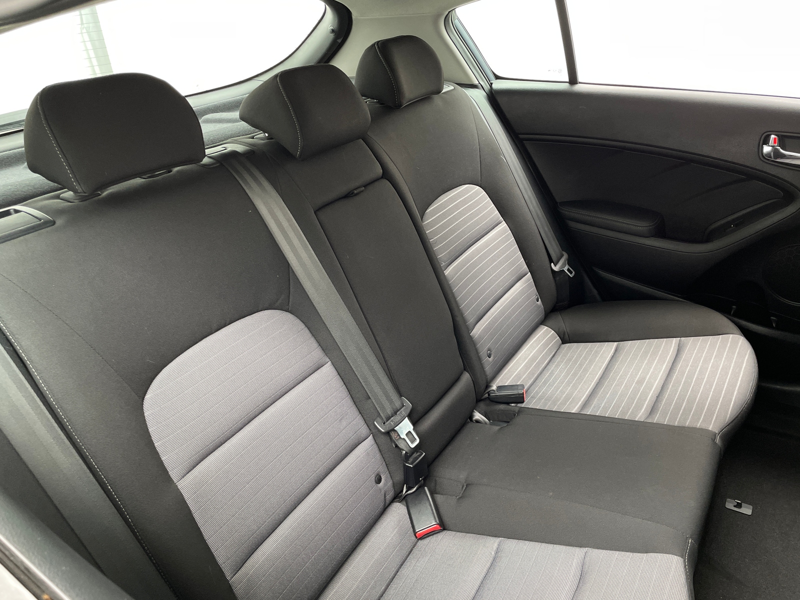 Thumbnail: 2016 Kia Forte - 6