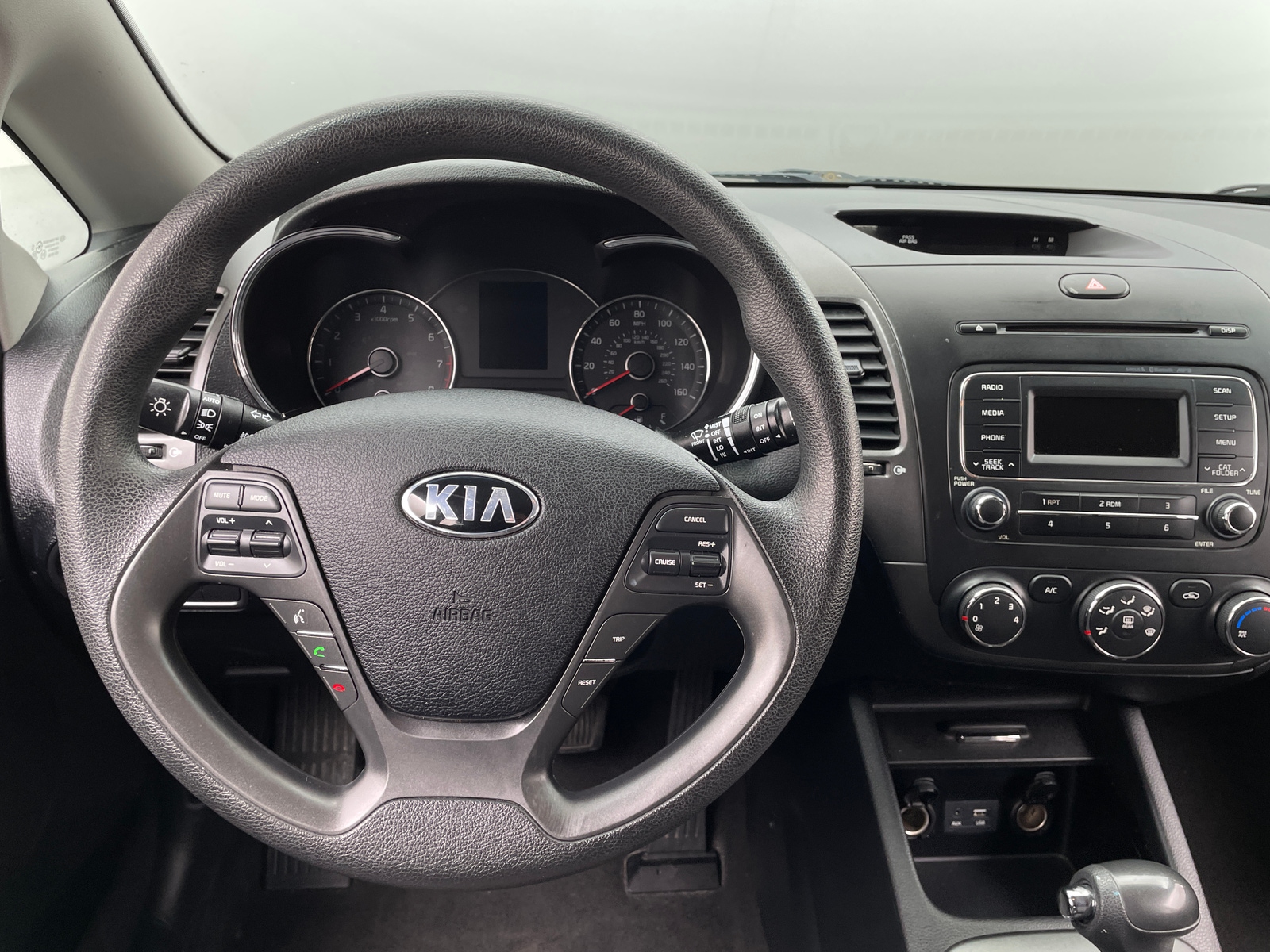 Thumbnail: 2016 Kia Forte - 5