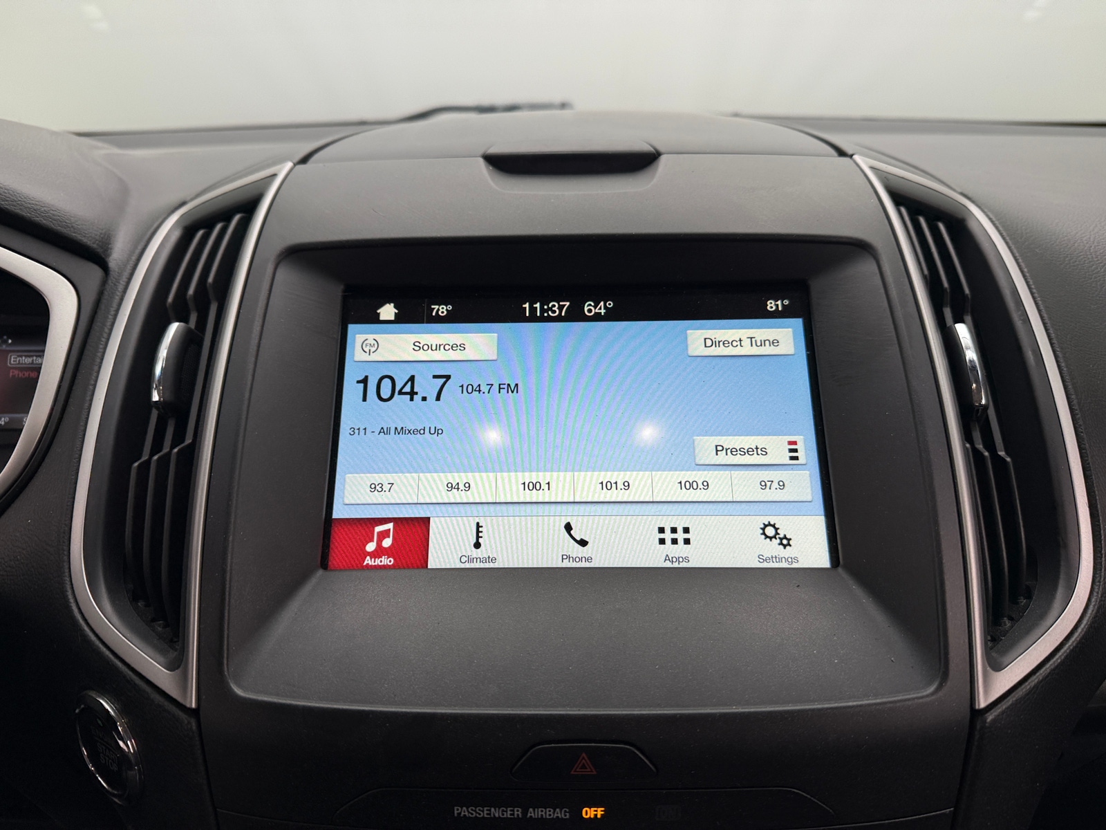 Thumbnail: 2017 Ford Edge - 3