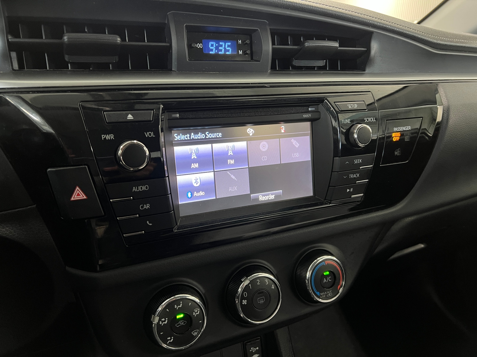 Thumbnail: 2016 Toyota Corolla - 4