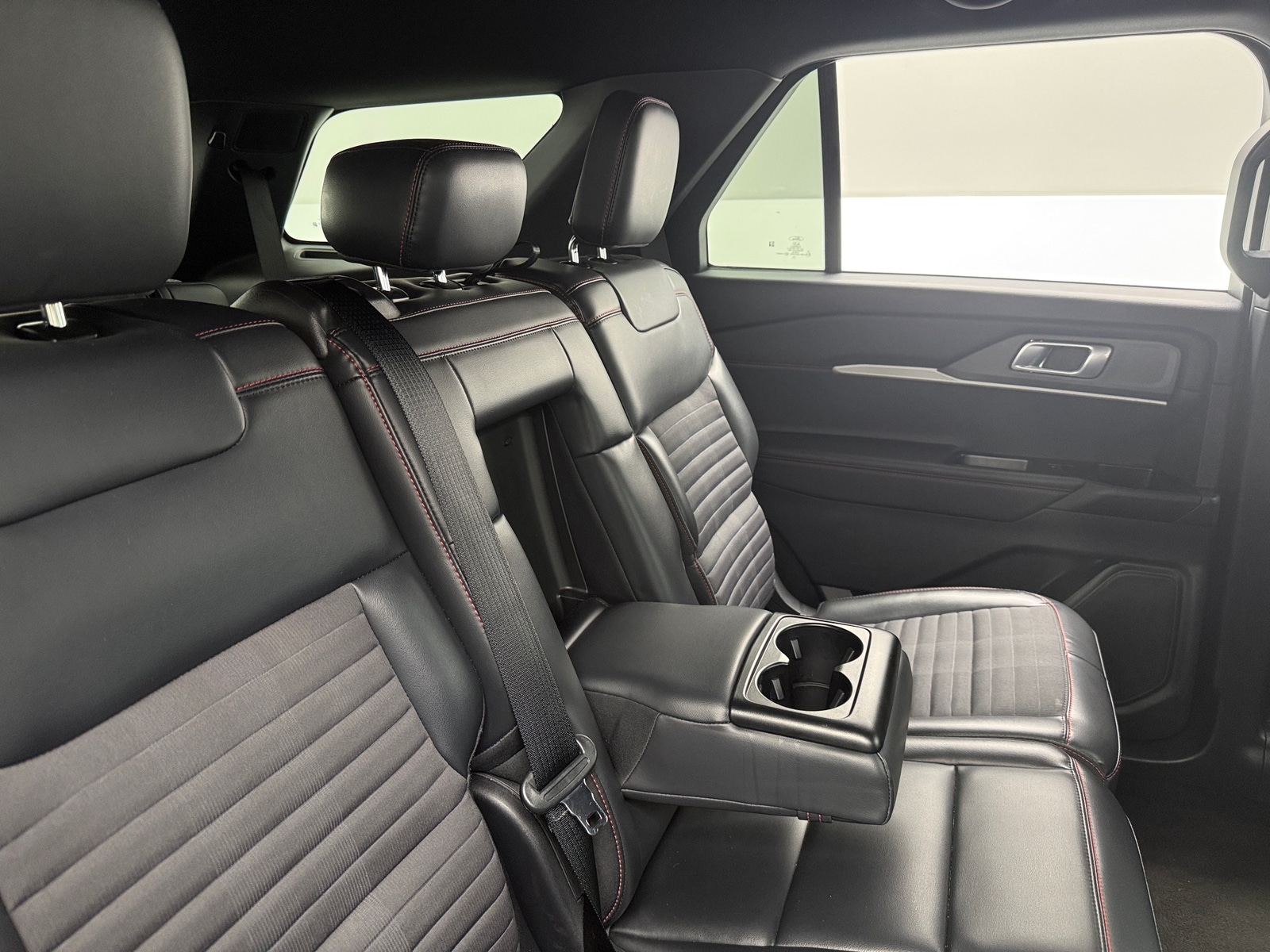 Thumbnail: 2025 Ford Explorer - 5