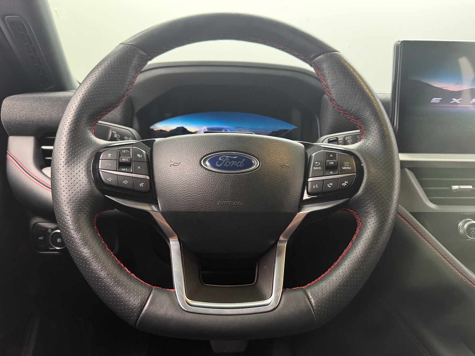 Thumbnail: 2025 Ford Explorer - 4