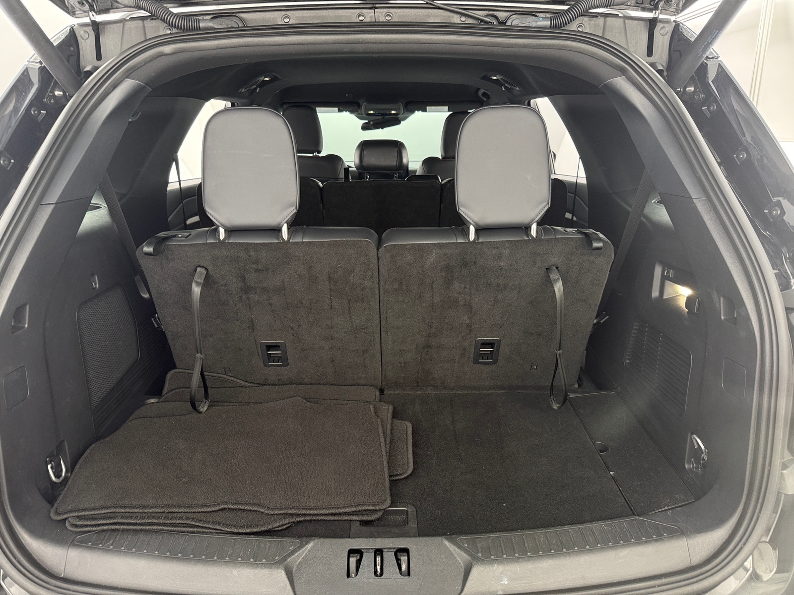 Thumbnail: 2025 Ford Explorer - 6