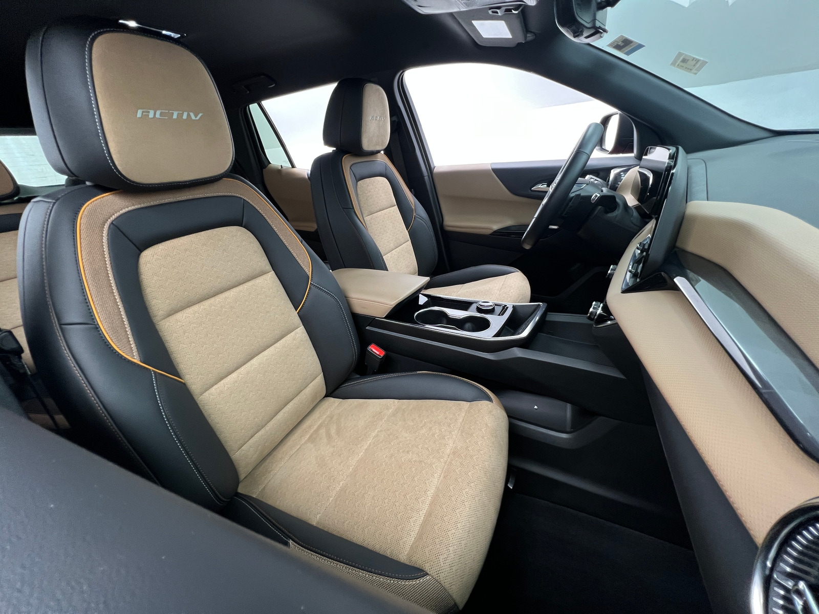 Thumbnail: 2025 Chevrolet Equinox - 2