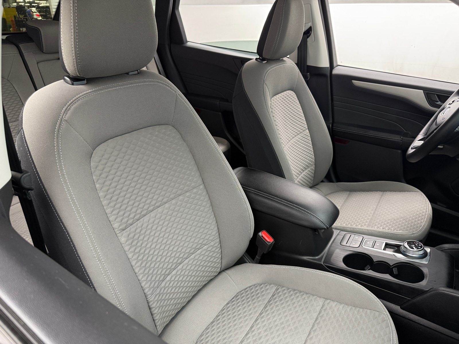 Thumbnail: 2022 Ford Escape - 2