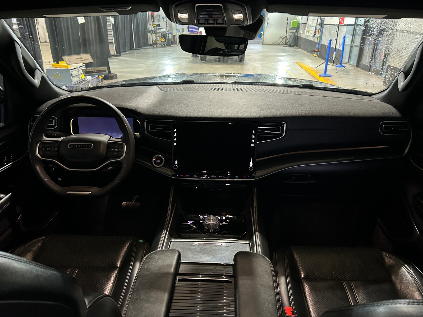 Thumbnail: 2023 Jeep Wagoneer - 2