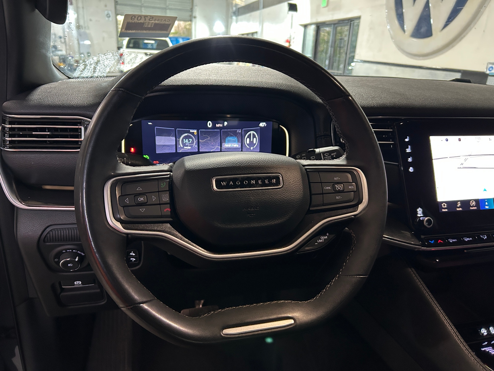 Thumbnail: 2023 Jeep Wagoneer - 4