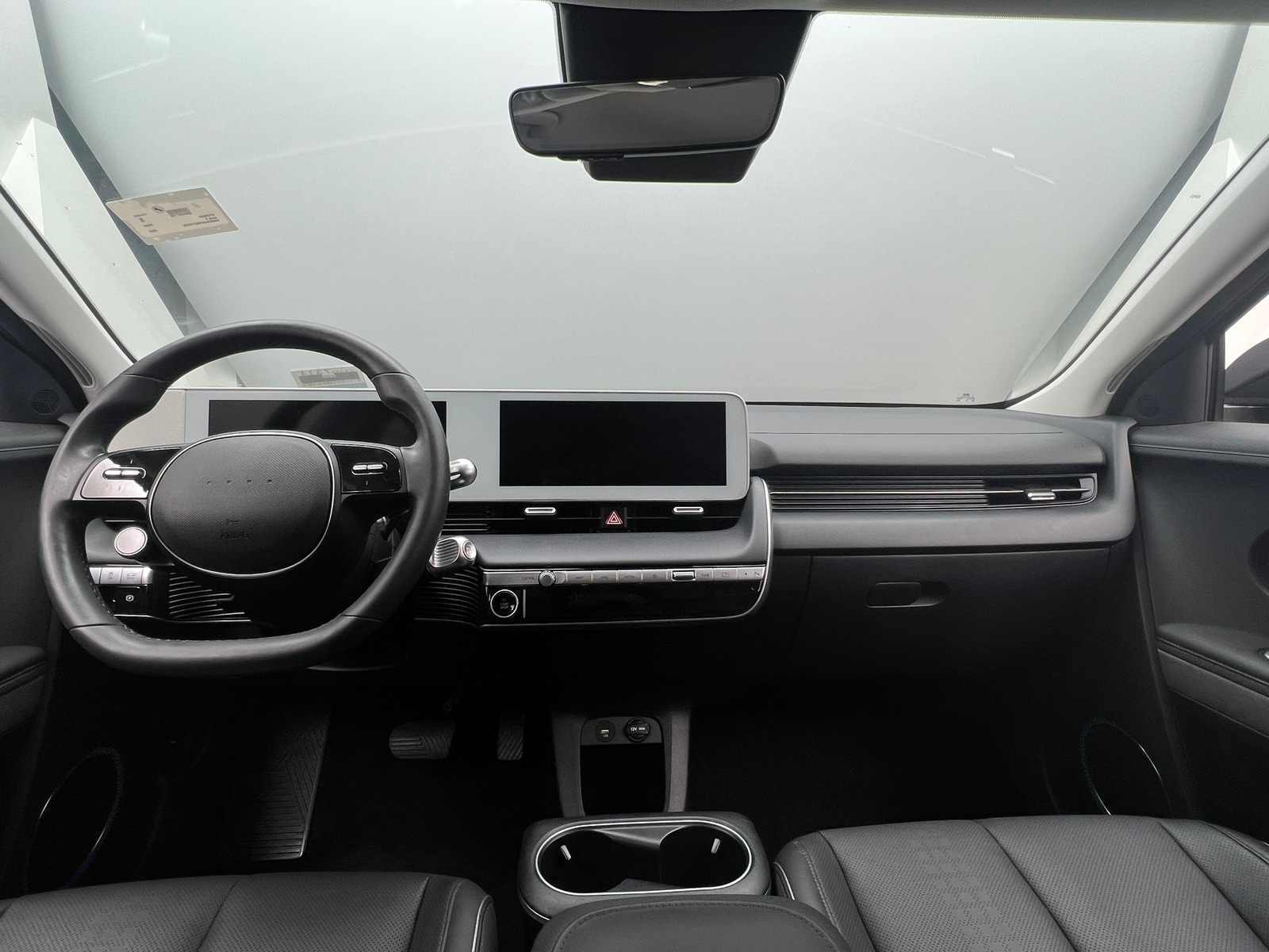 Thumbnail: 2022 Hyundai Ioniq 5 - 2